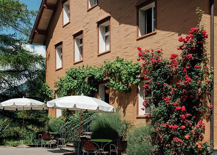 Landgasthof Paradiesli Herberg *